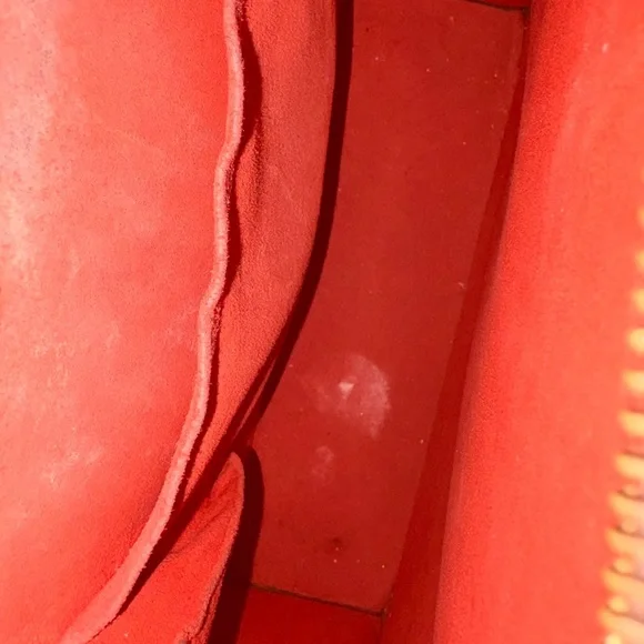 Louis Vuitton red Interior Leather Bag some corner damage - Picture 9 of 15